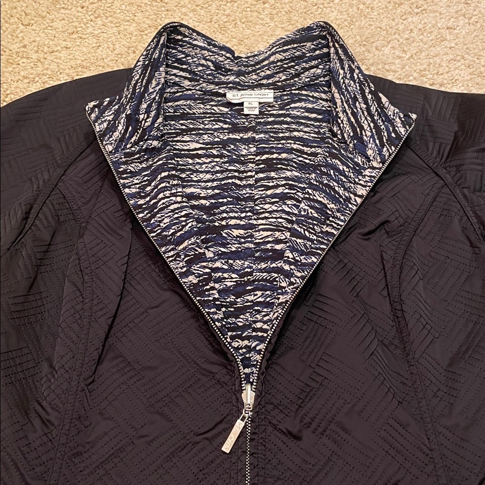 St. John Sport Patterned Jacket and Top Set - Picture 10 of 10